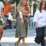 How Sarah Jessica Parker’s Flower Brooch Style Secret Can Teach You Timeless Confidence and Command Attention Instantly