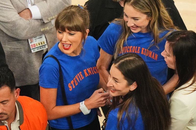 Inside the Celebrity Frenzy at MSG: How Star Power Ignited the Knicks’ Game 4 Triumph and What It Means for Your Next Big Win