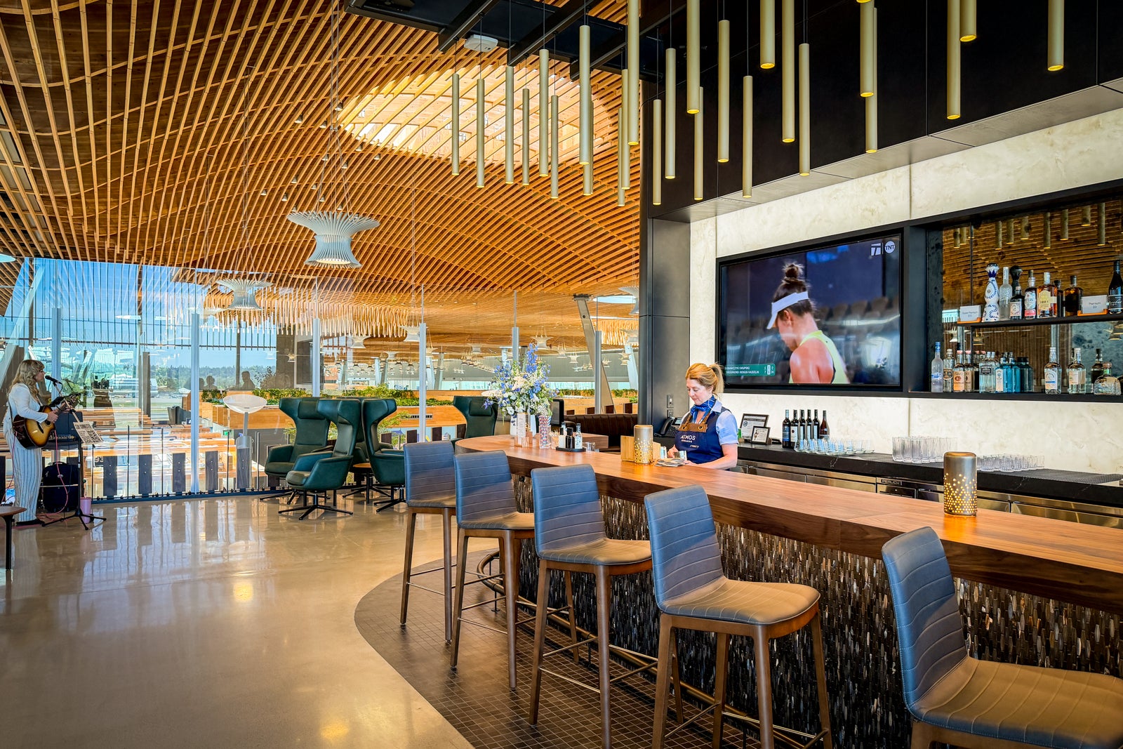 Step Inside Alaska Airlines’ Portland Lounge – Where Pacific Northwest Magic Transforms Travel Into a Wellness Escape