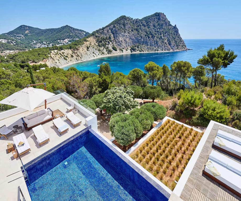 Unlock Ibiza’s Best-Kept Secrets: Beaches You Never Knew and Villas You'll Wish You Booked Yesterday