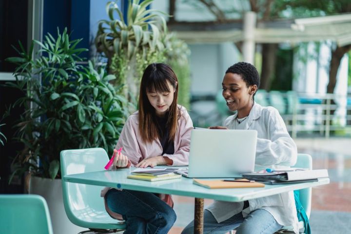 Unlock the Secret Weapon Top Students Use to Dominate Research Without Drowning in Data Chaos!