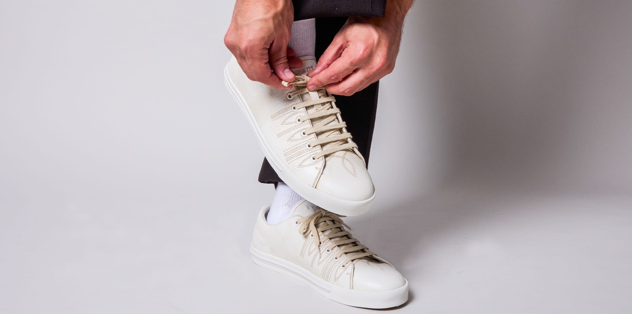 Unlock Your Style: The 14 Game-Changing White Sneakers You Didn’t Know You Needed—But Can’t Live Without