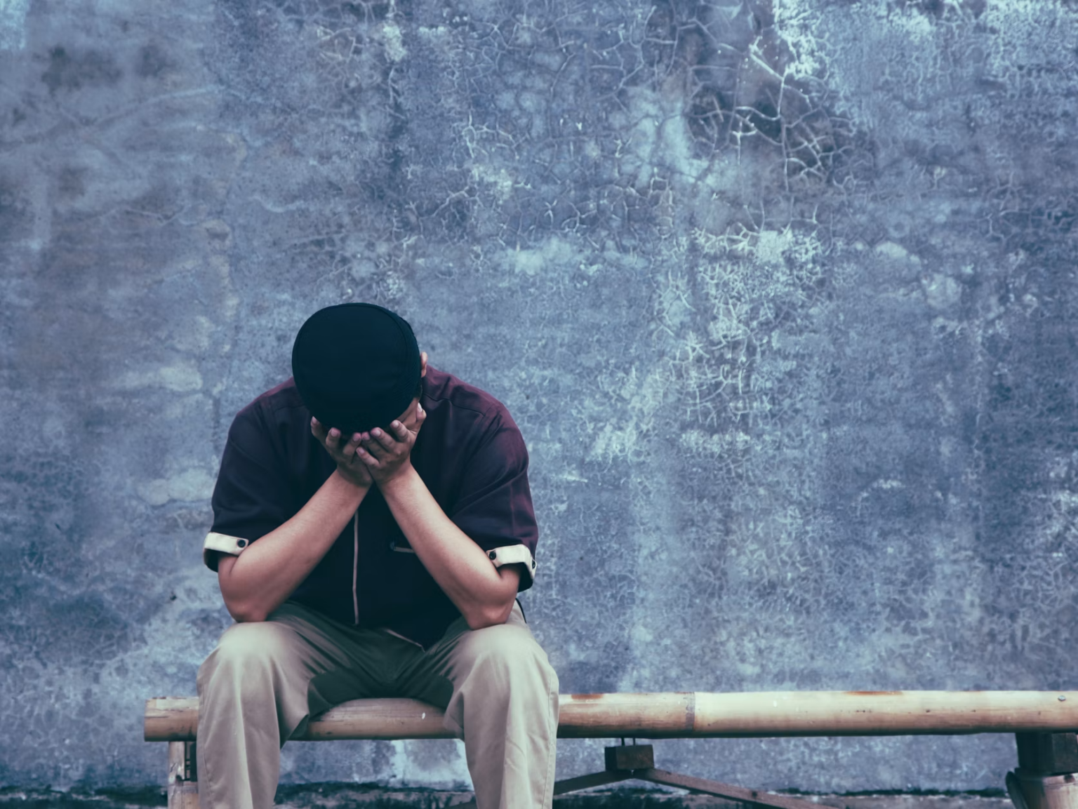Why Living Tense Could Be Sabotaging Your Brain—and How to Turn It Around Before It’s Too Late