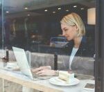 Why Most Entrepreneurs Are Quitting Blogging in 2026—And How You Can Cash In While They’re Out