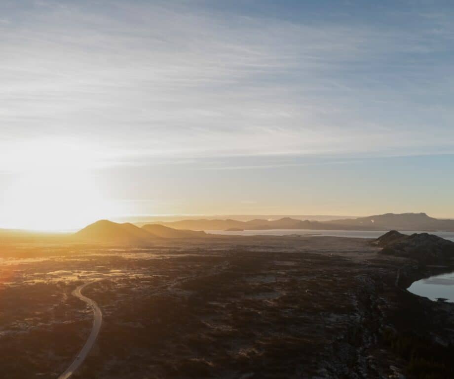 Behind the Glitz: The Untold Truths and Unexpected Twists of Iceland’s Semi-Luxury Private Tour Revealed