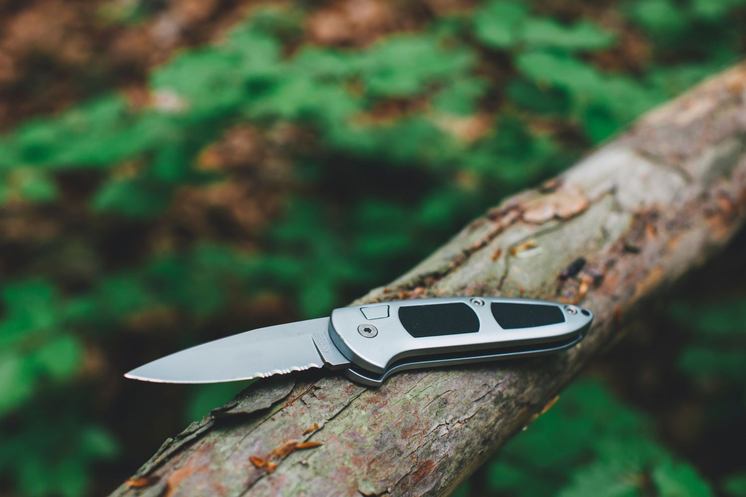 Discover the Secret Family Knife Shop Revolutionizing Everyday Carry with Microtech—You Won't Believe Their Edge!