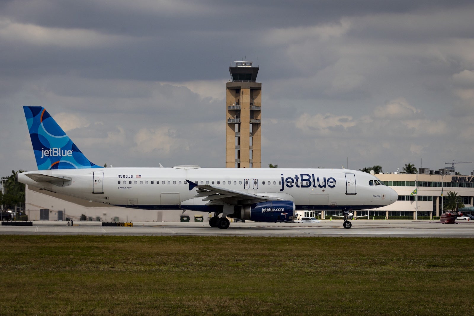 JetBlue’s Bold Move: Why Dropping Key Cities Could Skyrocket Fort Lauderdale’s Flight Game