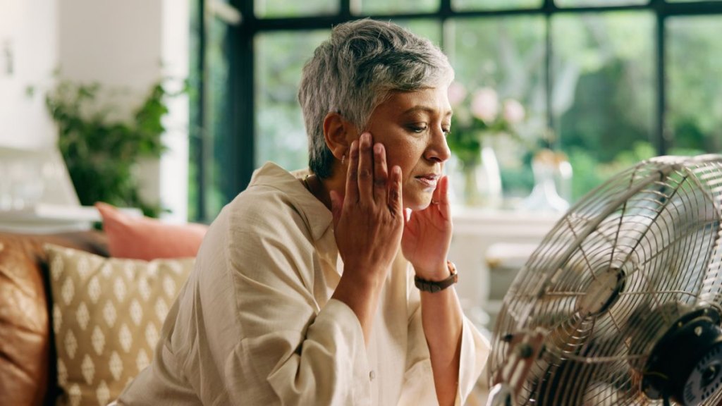 Sweat Showers After 50? The Shocking Truth Doctors Won’t Tell You – Unlock the Mystery Now!