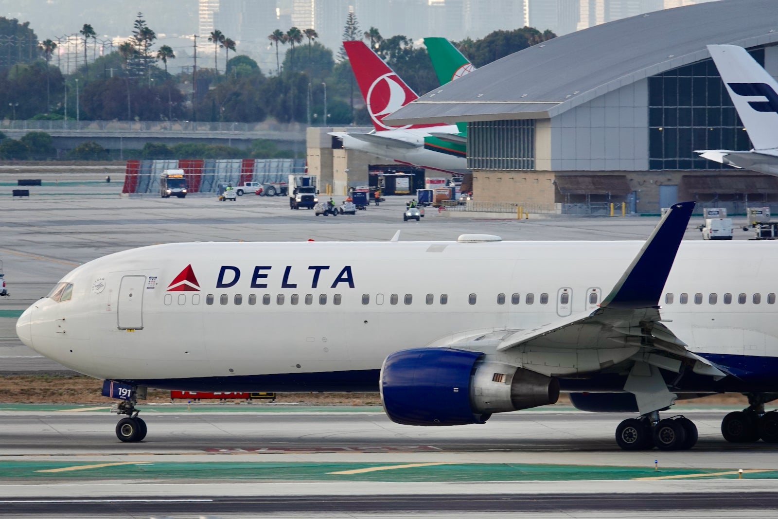 Unlock Hidden Hacks: The Delta SkyMiles Redemption Tricks Airlines Don’t Want You to Know!