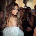 Unlock the Secret Highlights That Instantly Transform Women Over 50—Hairstylists Reveal Game-Changing Tips You’ve Never Heard Before!