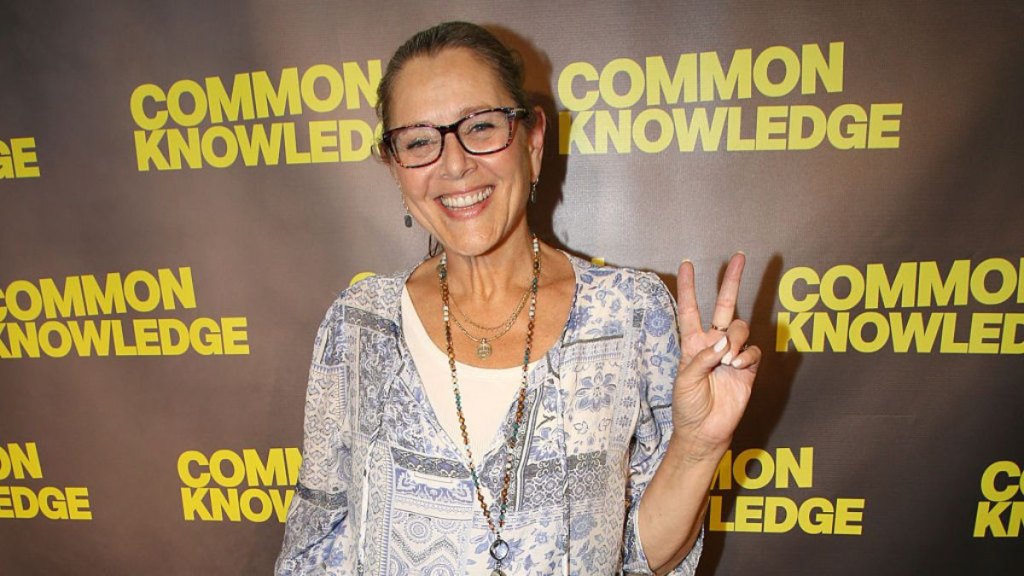 Camryn Manheim Breaks Silence on Weight-Loss Rumors with a Body Positivity Message That’s Shaking Up the Fitness World