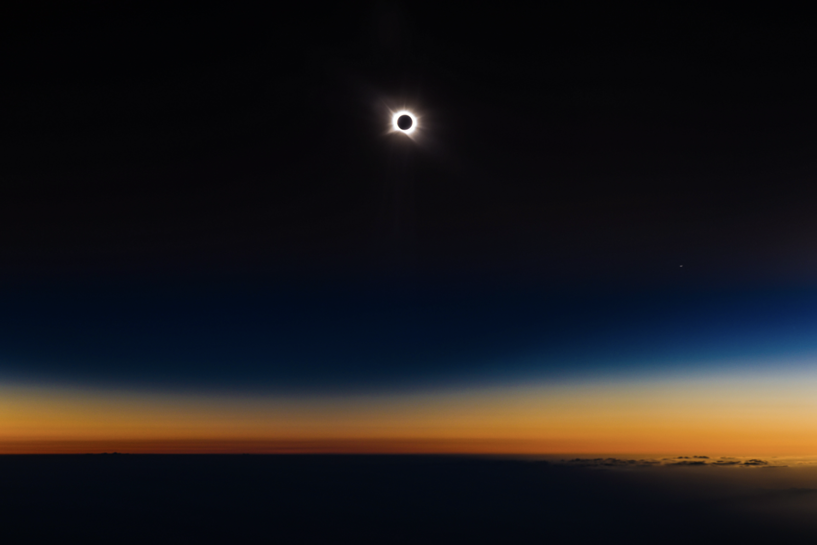 How a $3 Flight Ticket Gave Me an Unrivaled, Mind-Blowing Eclipse Experience Above the Clouds