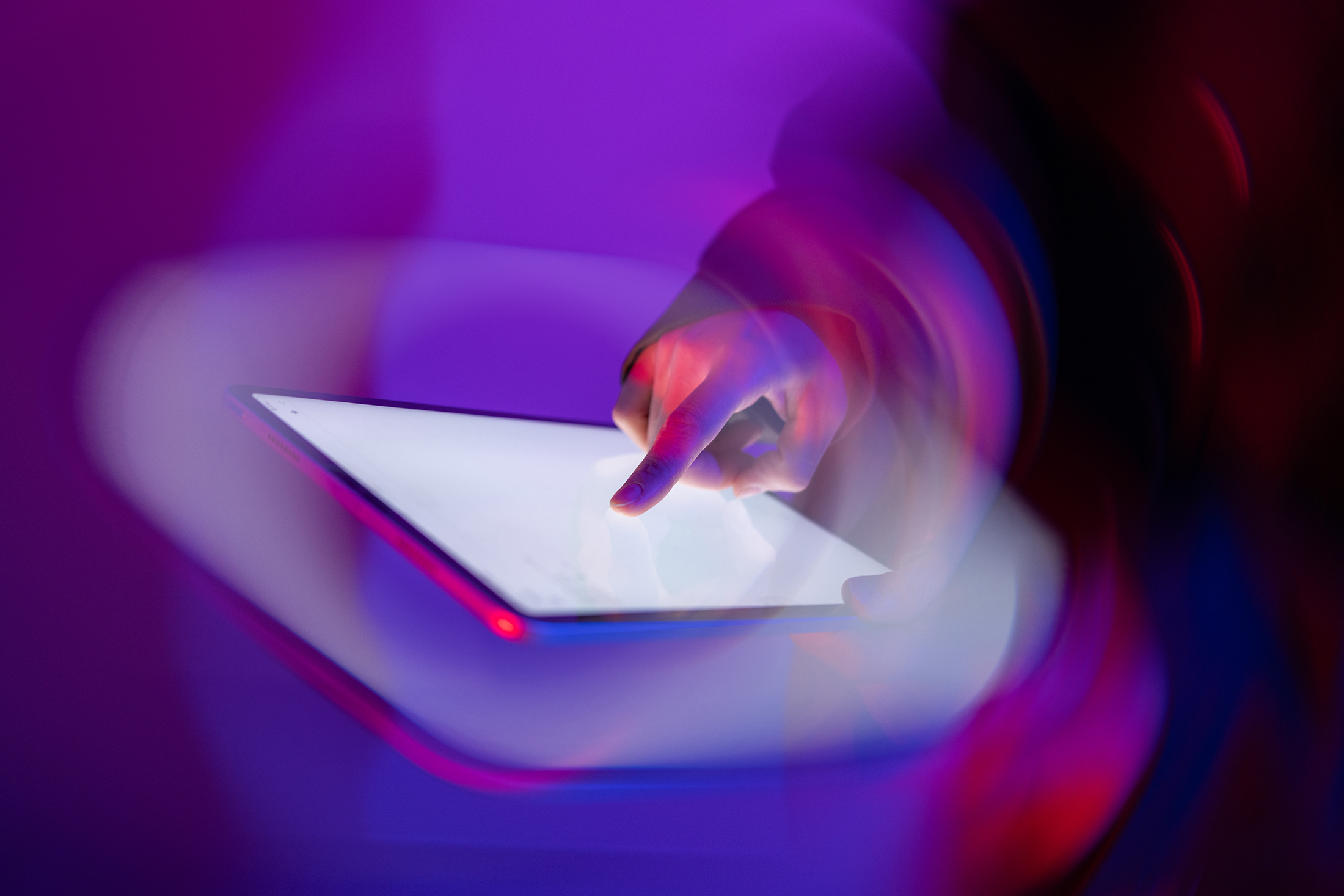 How These 7 Groundbreaking AI Tools Will Let You Run a Thriving One-Person Empire in 2026 — No Staff, No Code, No Limits!