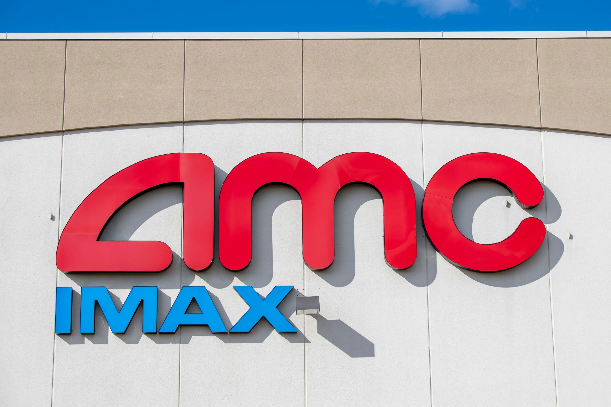 IMAX Ticket Chaos: The Untold Battle Behind the Screens That’s Leaving Fans Furious and Empty-Handed!