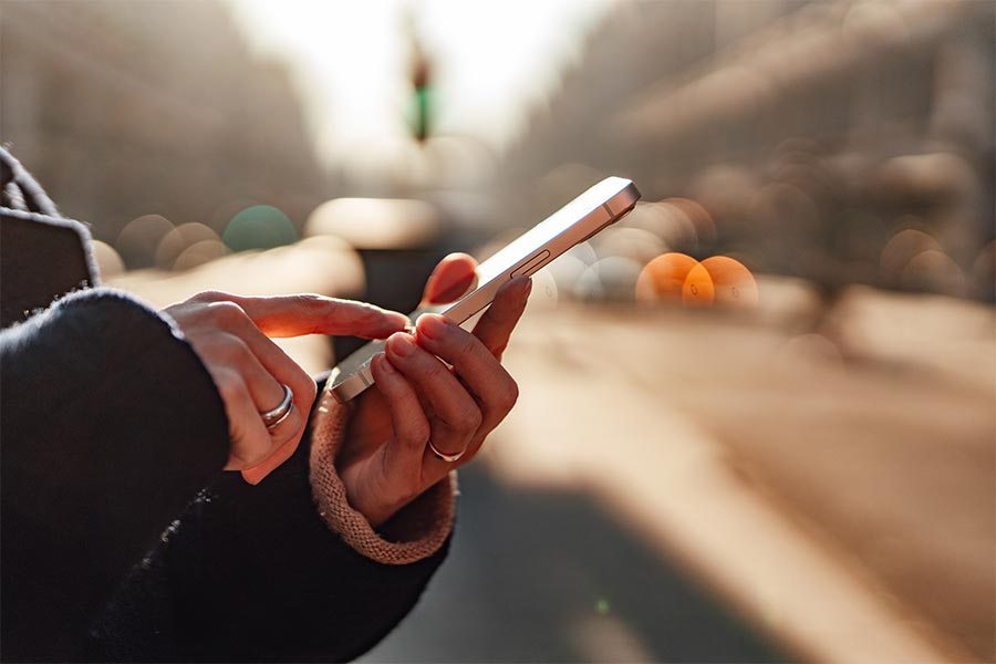 The Shocking Truth About Smartphone Addiction That’s Crushing Your Productivity—and How Top Entrepreneurs Break Free for Good