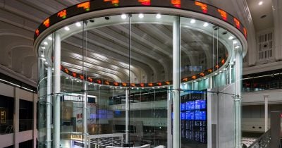 Why Are Japanese Investors Dumping 5 Trillion Yen into Foreign Assets Right Now?