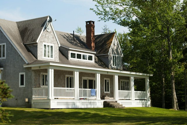 Custom vs. Production Builders: The Hidden Truth That Could Make or Break Your Dream Home Investment