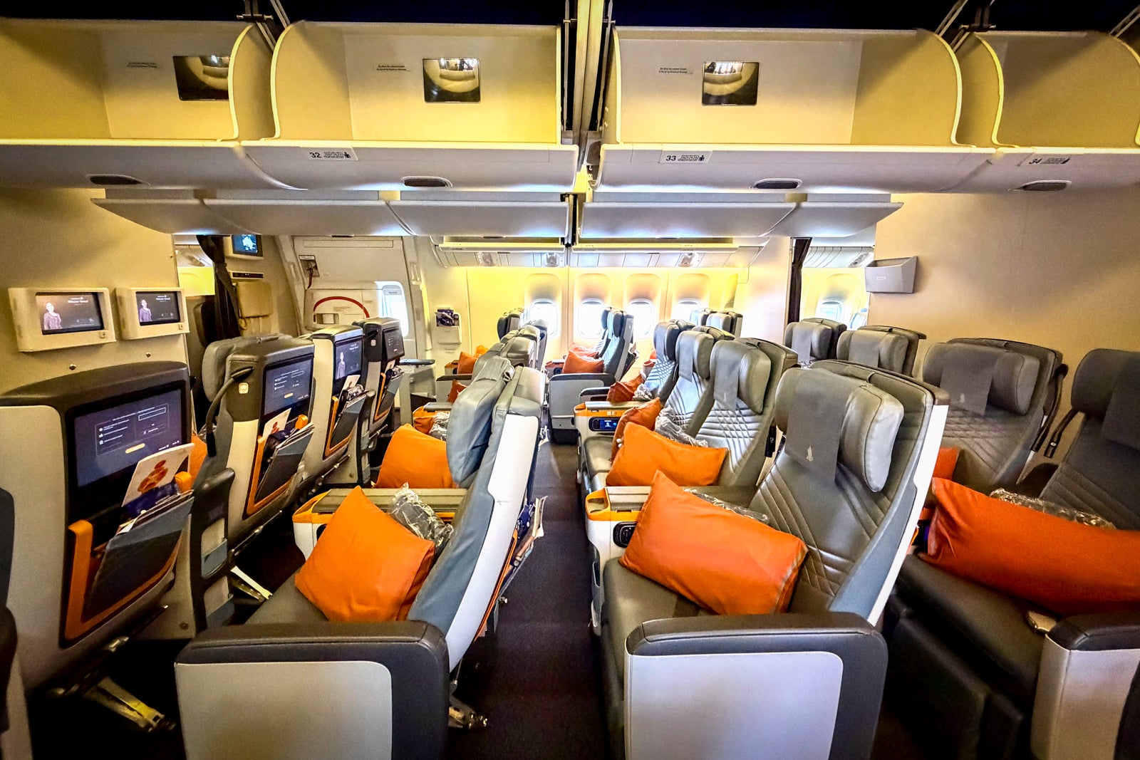 Is Singapore Airlines Premium Economy the Game-Changer Your Next Flight Desperately Needs?