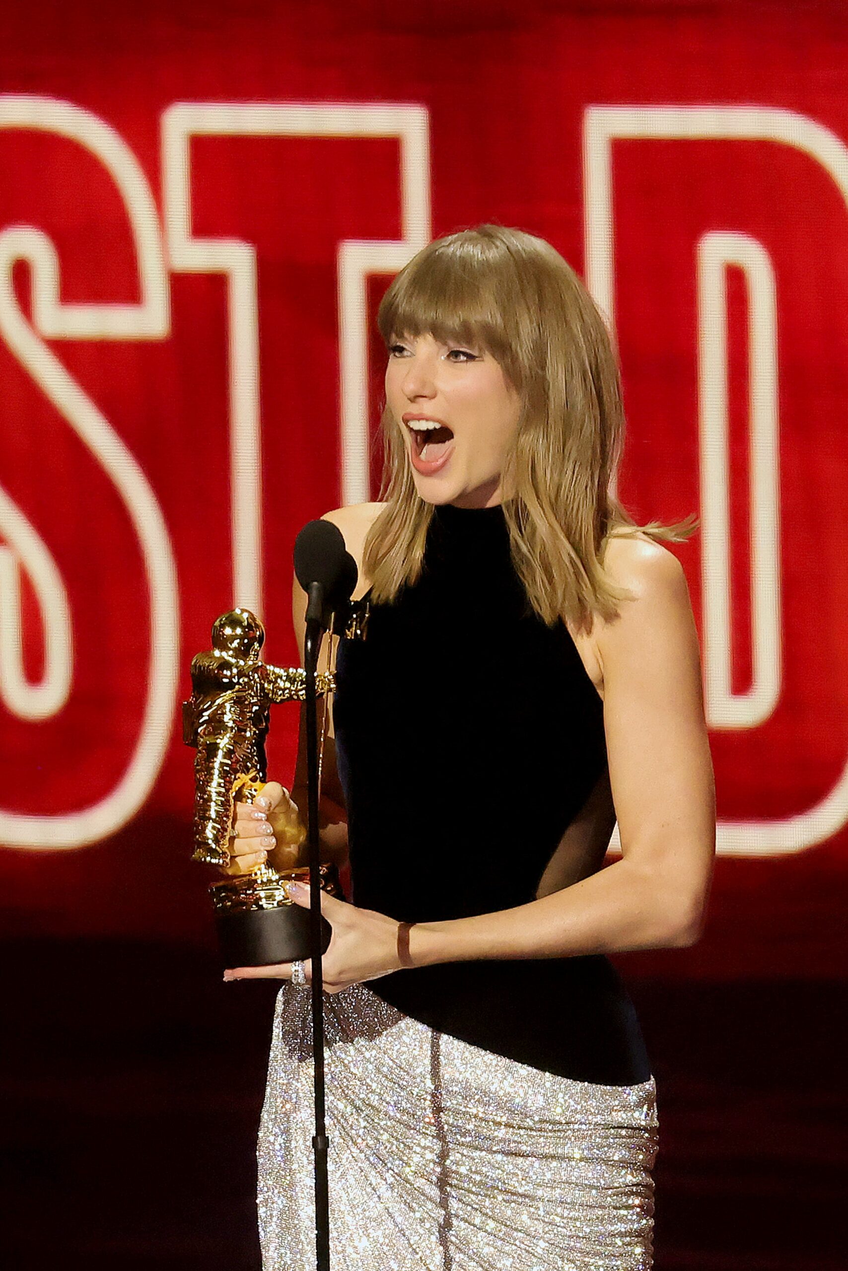 Taylor Swift’s Game-Changing VMAs Honor: What This Means for Artists Everywhere—And Why You Can’t Miss It!