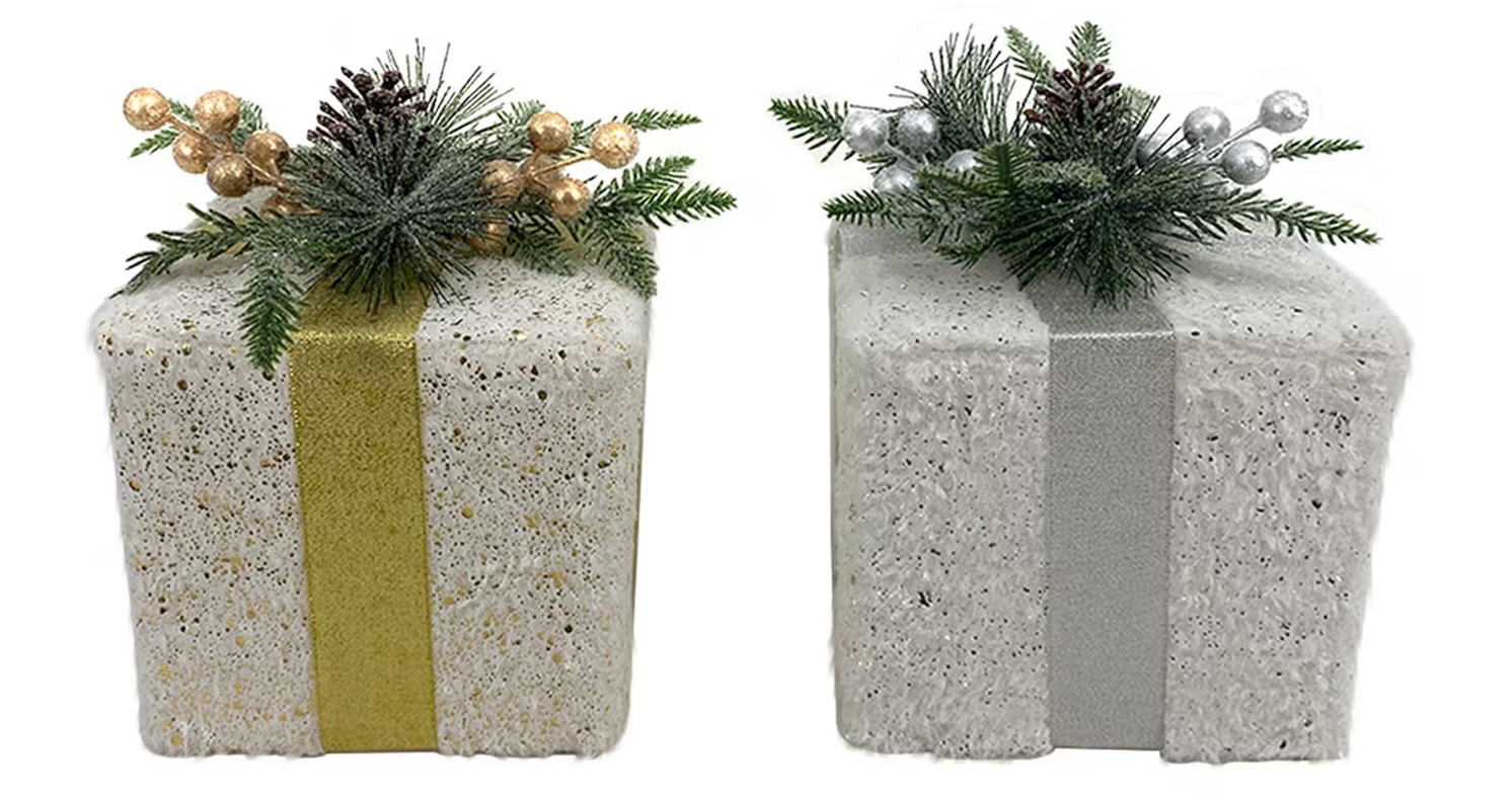 Transform Your Home Into a Cozy Hallmark Christmas Scene – All for Just $8 at Dollar Tree!