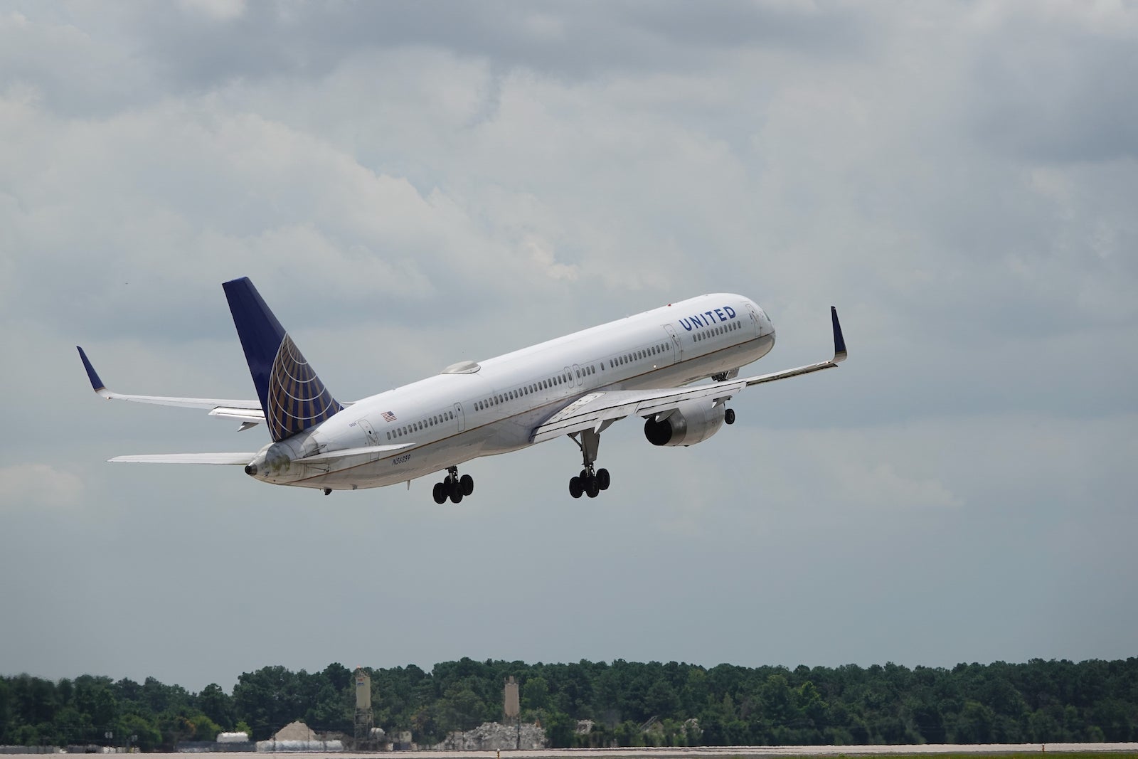 United Cuts Historic Newark-South America Flight Route: What This Means for Global Travel and Your Next Adventure