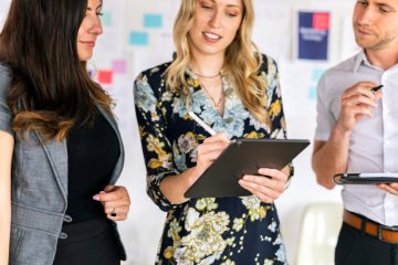 Why Most Financial Advisors Are Bleeding Clients by Missing This Simple Referral Marketing Trick