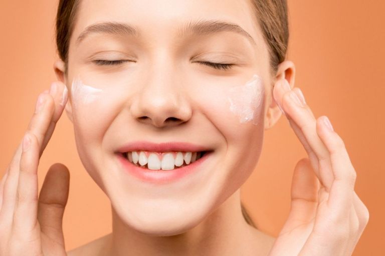 How Andres Isaias Is Revolutionizing Skin and Hair Care with Cutting-Edge Exosome Research—And Why Investors Should Pay Attention Now
