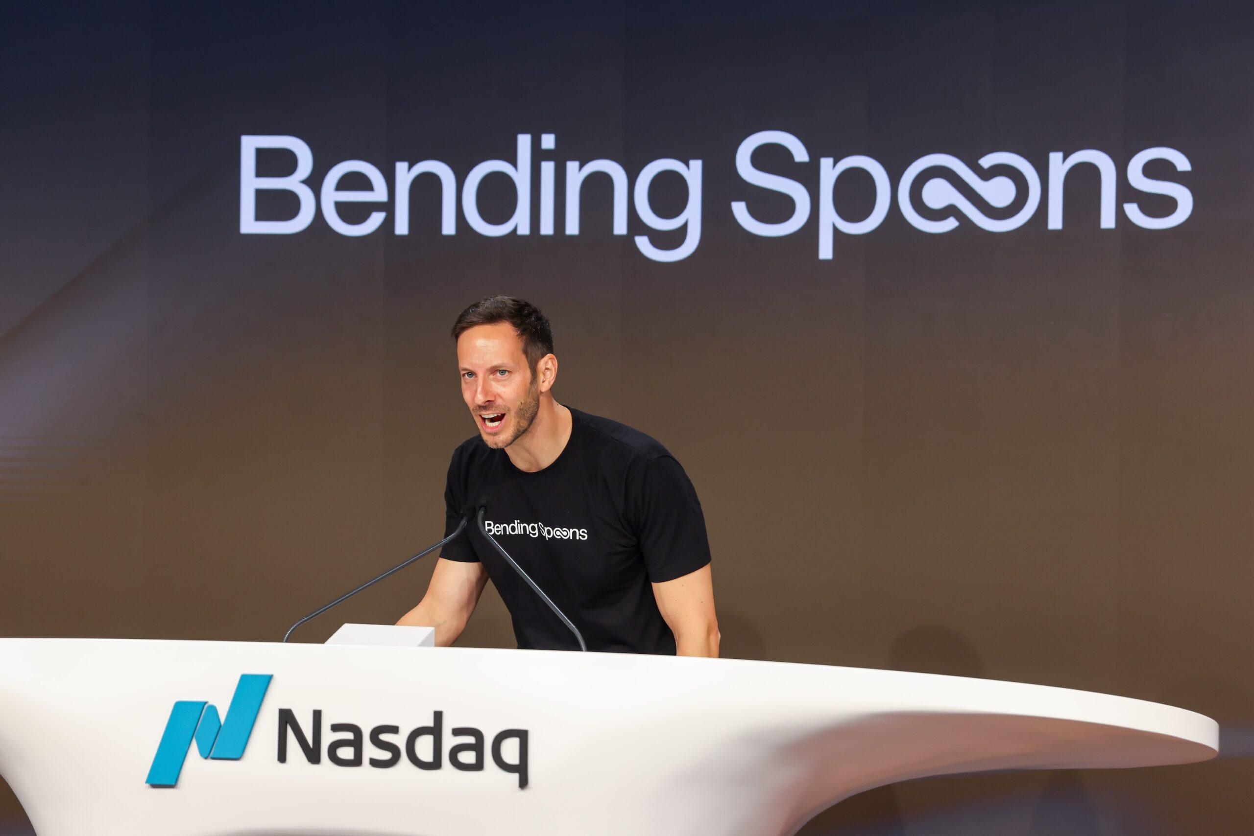 This Company’s ‘Controversial’ Jobs Were Meant to Scare Off Applicants — Yet 800,000 Threw Caution to the Wind and Applied Anyway