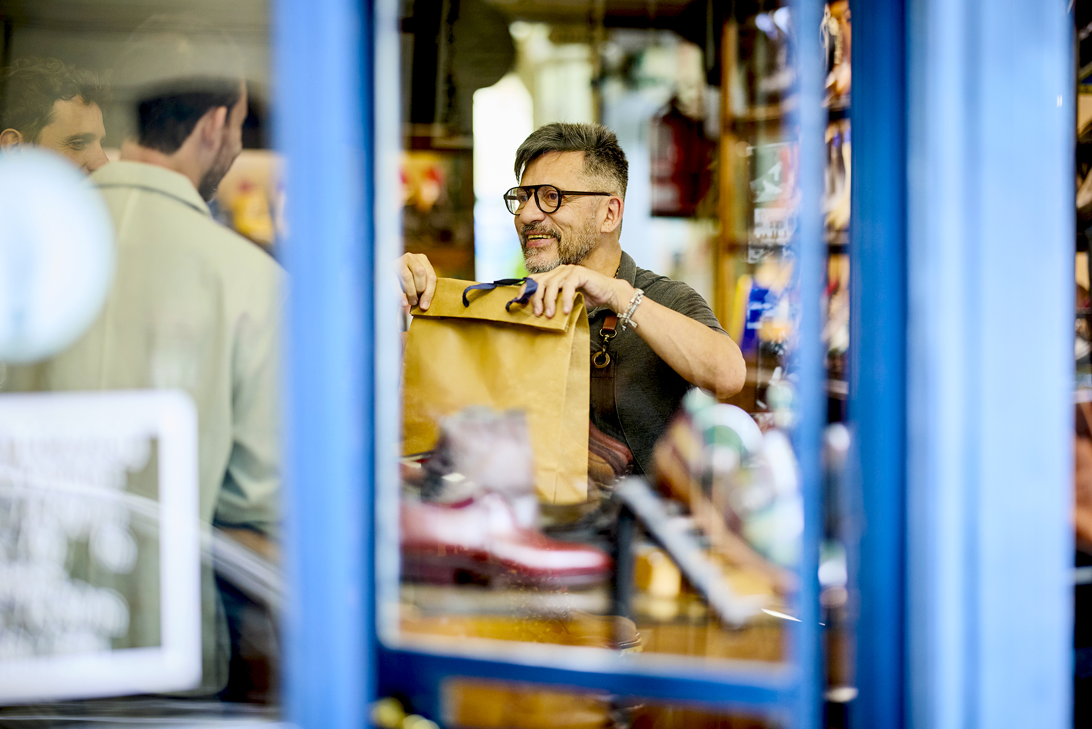 Unlock the Hidden Power of Tiny Customer Moments That Propel Small Businesses to Unshakable Loyalty and Explosive Growth!