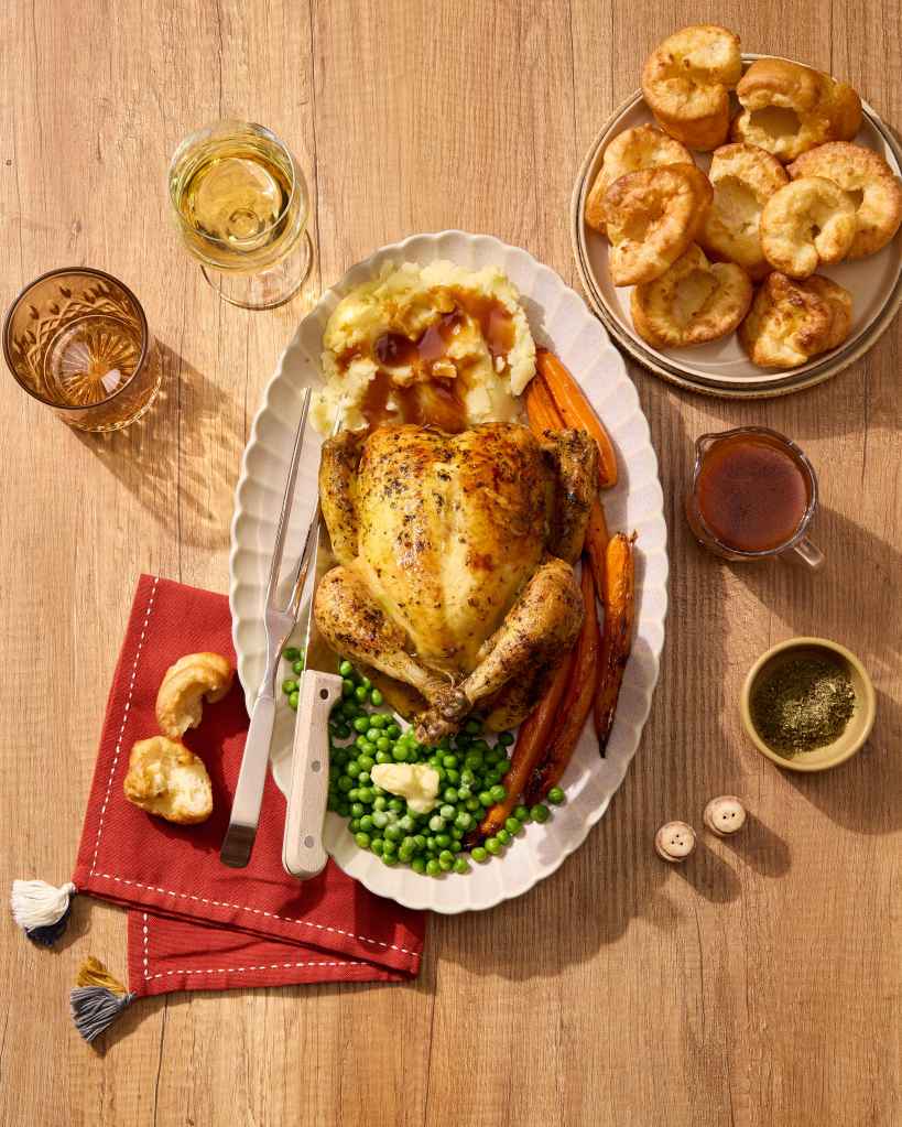 Unlock the Secret Power of Courtney Cook’s Sunday Roast Chicken That’s Crushing It Viral – Fuel Your Body Like a Champion!