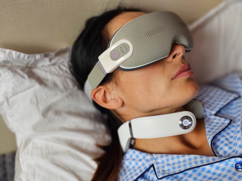 Unlock the Secret to Deep Sleep: How EEG Headbands Hack Your Brainwaves to Stop 3am Wake-Ups for Good!